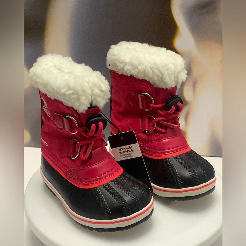 New!! Sorel Children’s Yoot Pac Bright Rose Size 8